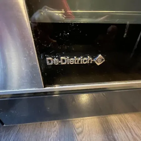 Magnifique Triangle Daire Bordeaux